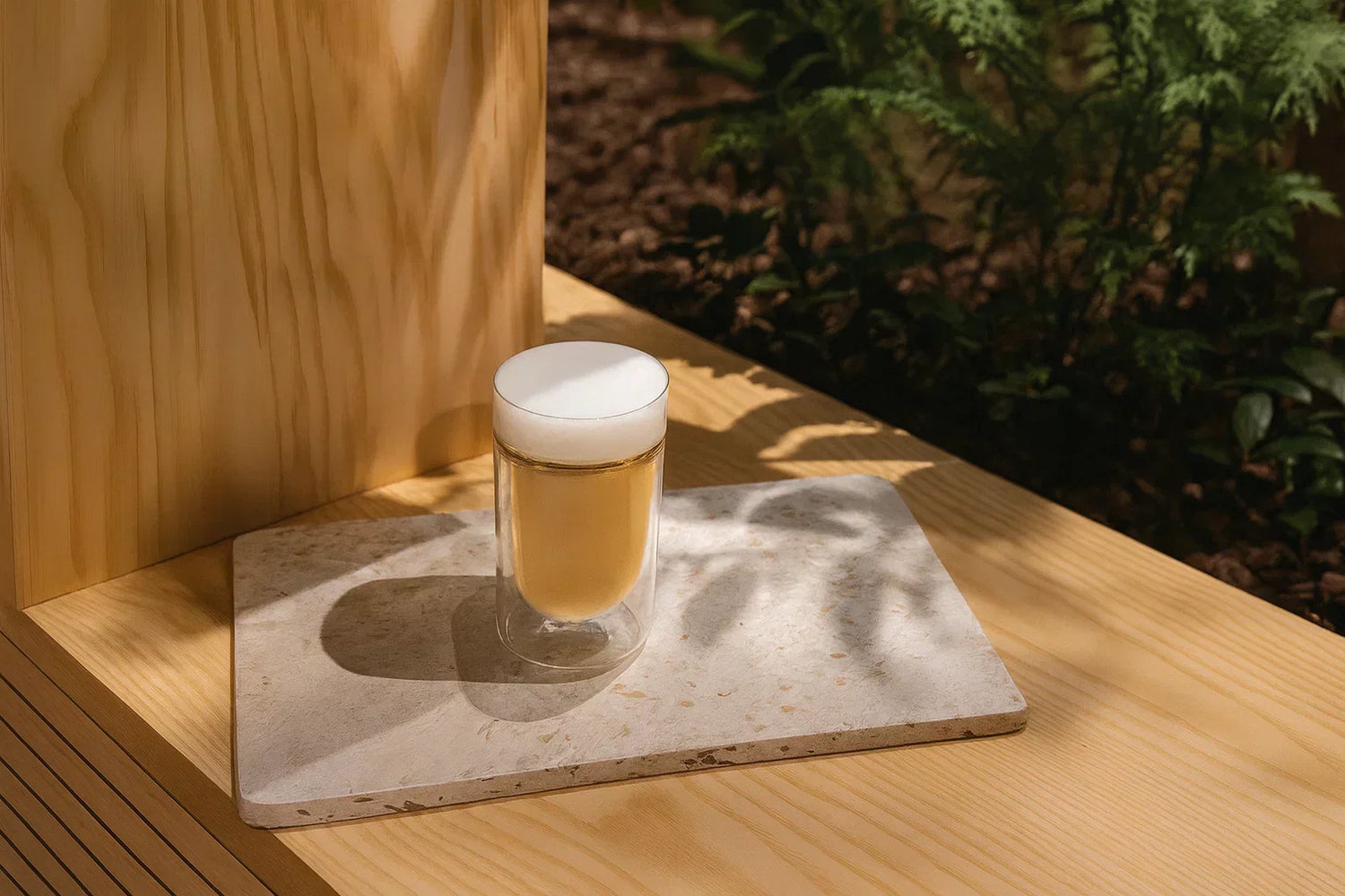 London Fog Latte von P&T auf einem Tisch