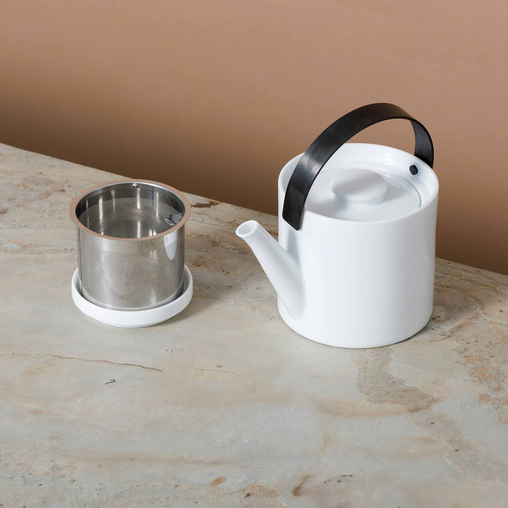 Teapot with Strainer Porcelain Teapot white