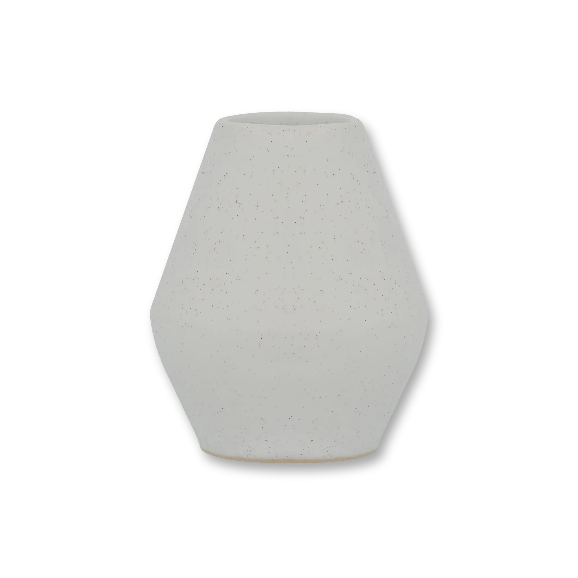 Weiße, sechseckige Keramikvase mit braunen Sprenkeln und mattem Finish vor schwarzem Hintergrund.